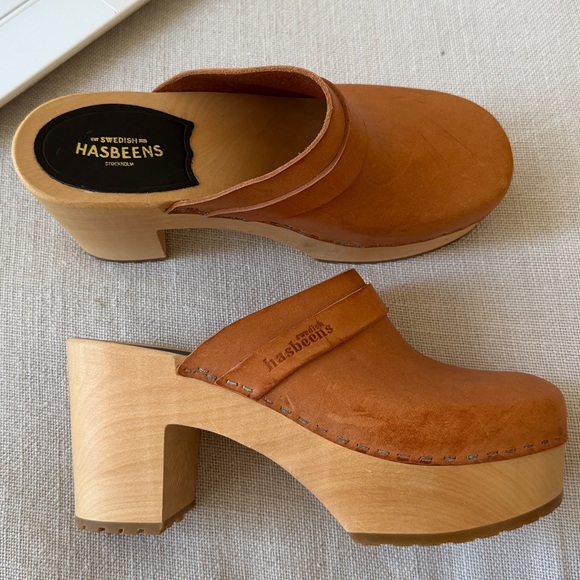 Swedish Hasbeens Shoes - Free People Swedish Hasbeens NWT Louise Slip In Nature Clog Sandal Retro Love 🌸